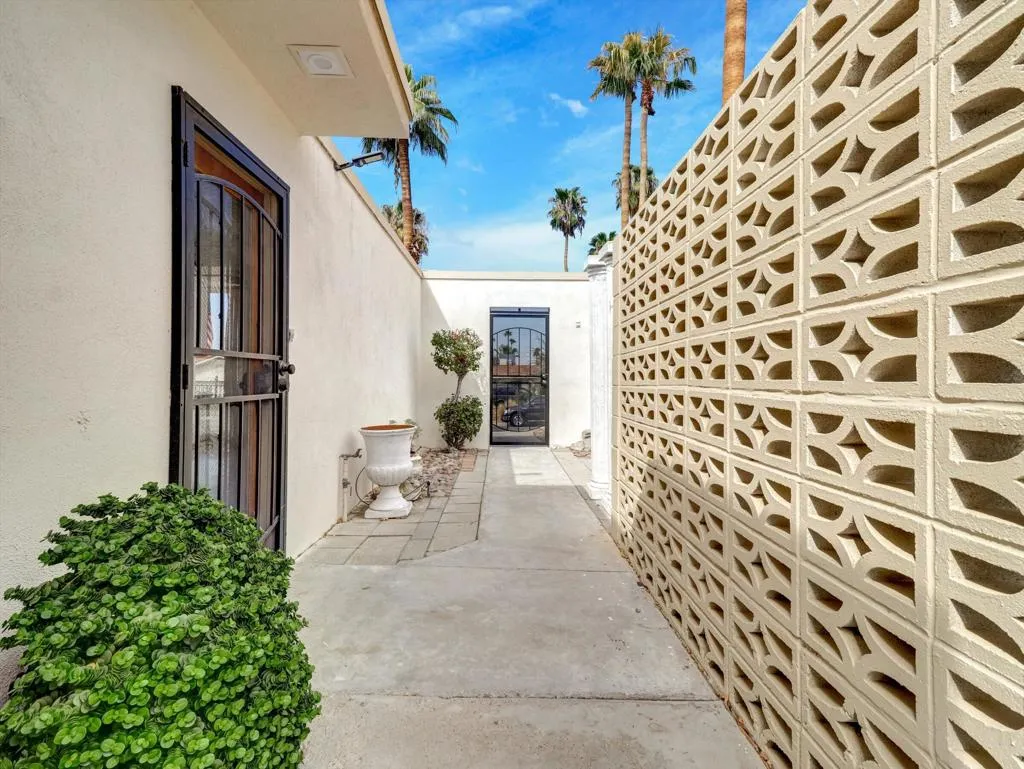 Palm Desert, CA 92260