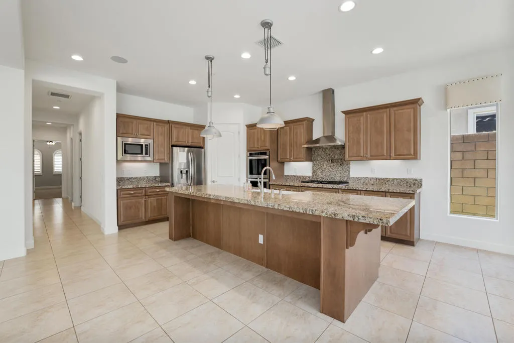 Palm Desert, CA 92211