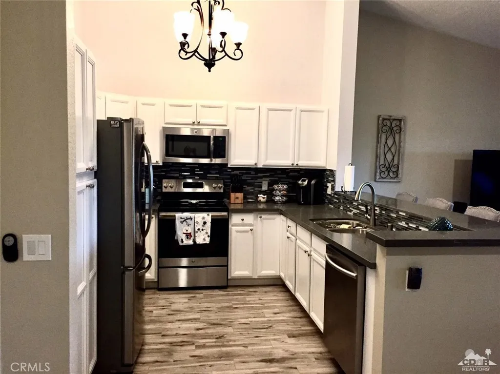 Palm Desert, CA 92211