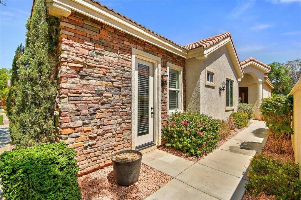 Indio, CA 92201