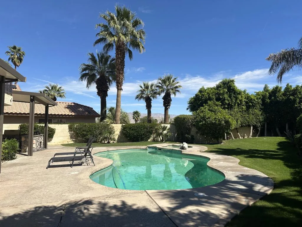 Palm Desert, CA 92211