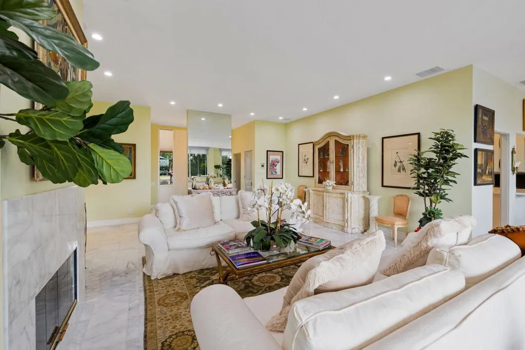 Palm Desert, CA 92260