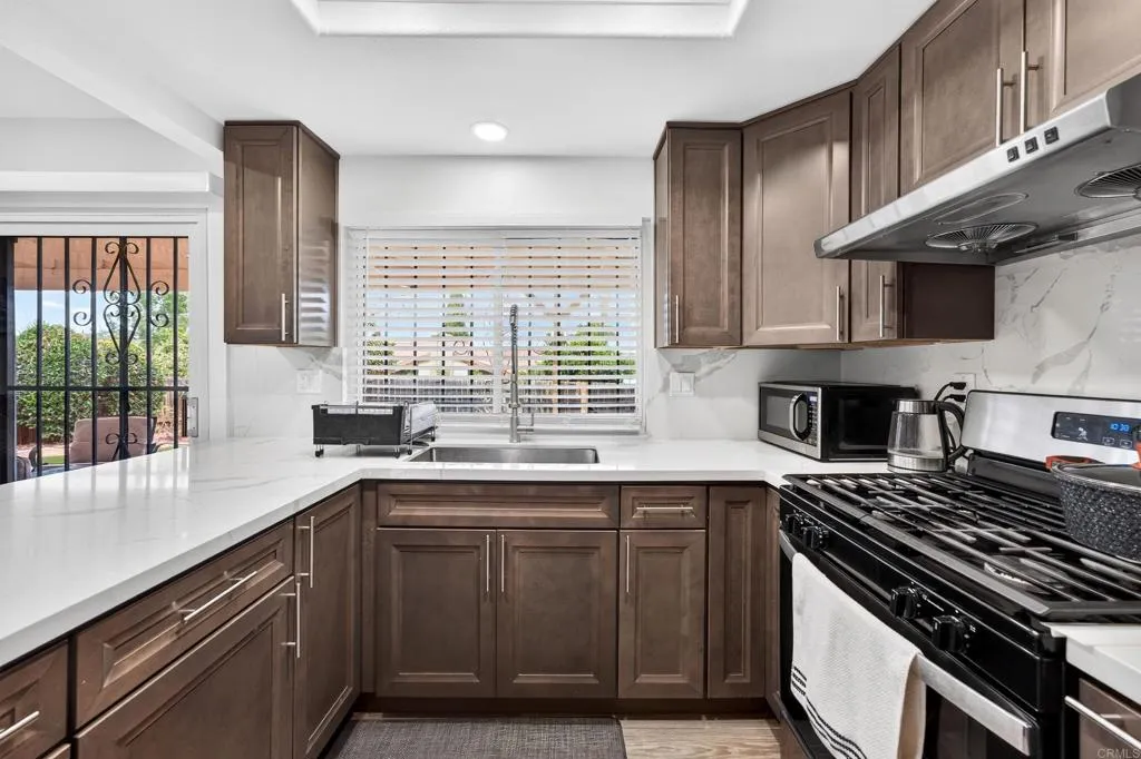 https://cdn.realtyfeed.com/cdn/127/307059992/820a798ed2d22a42e6e23a128616af4d.webp