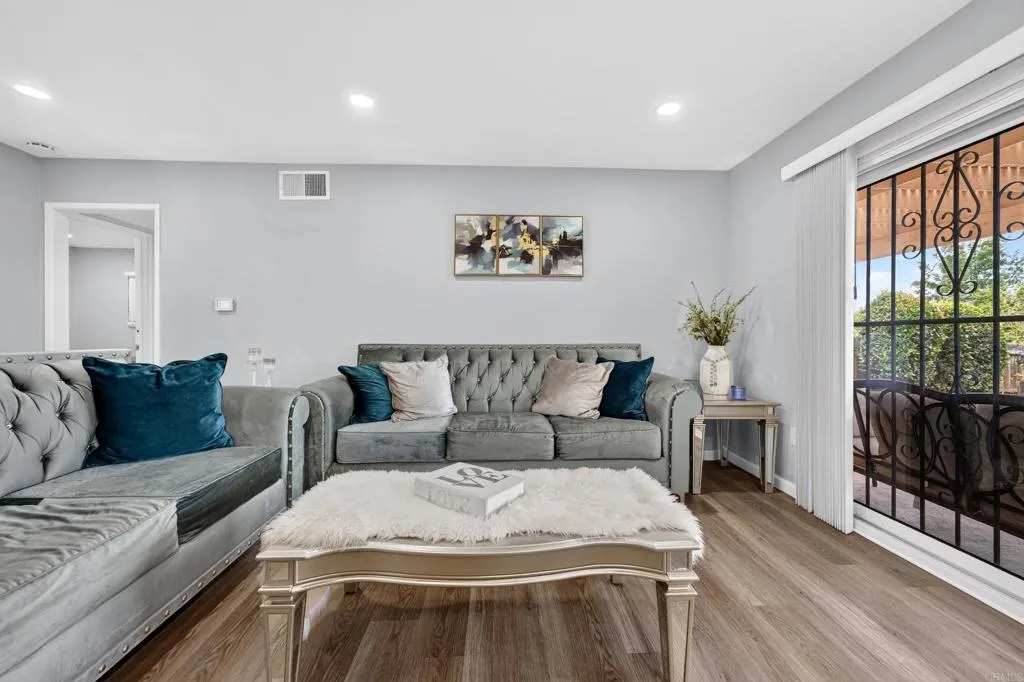 https://cdn.realtyfeed.com/cdn/127/307059992/c23621bf779875503fe91eee9933bb62.webp