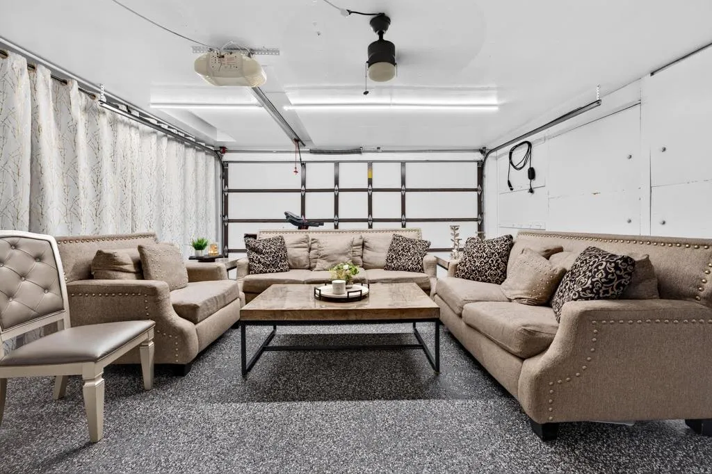 https://cdn.realtyfeed.com/cdn/127/307059992/e01e86854c4159c19bece37e2a9a1039.webp