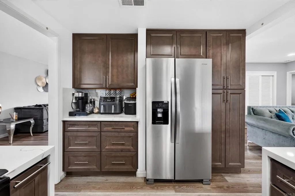 https://cdn.realtyfeed.com/cdn/127/307059992/e6df688943bb94bc0736d03410706469.webp