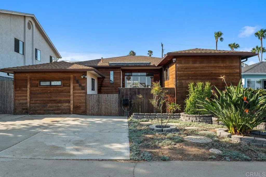 https://cdn.realtyfeed.com/cdn/127/307060017/4d044f08ee8eddb16a95e60f293db8b4.webp