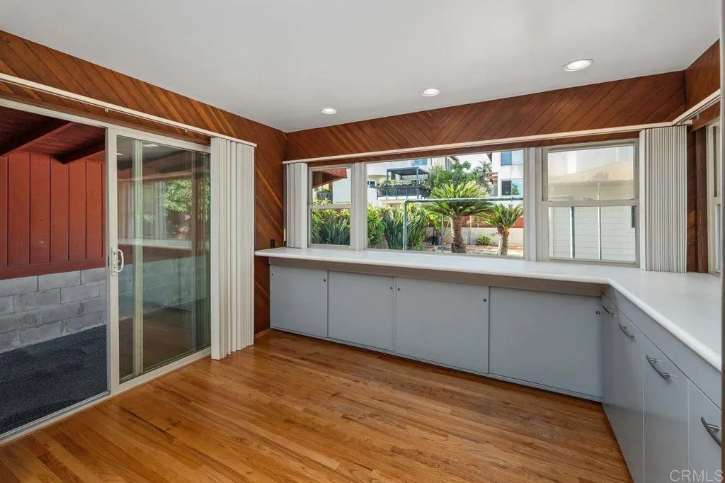 https://cdn.realtyfeed.com/cdn/127/307060017/69de6e2b27331c4cfed4a695ede387ec.webp