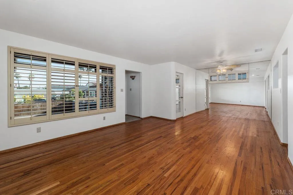 https://cdn.realtyfeed.com/cdn/127/307060017/9cbf9b9d4259291fa9b0c2d52befed0d.webp