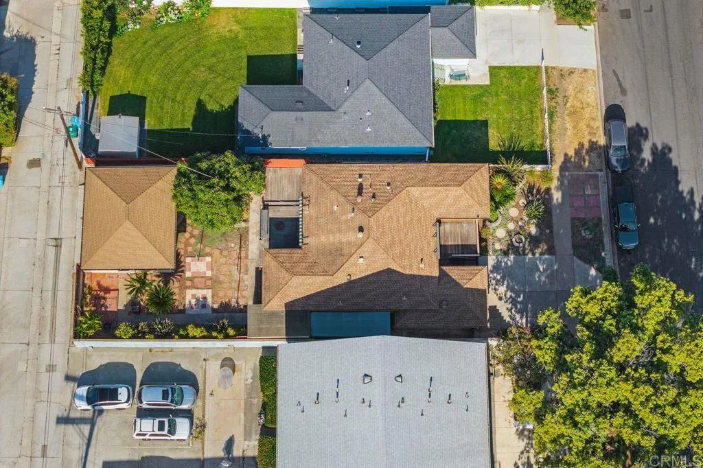 https://cdn.realtyfeed.com/cdn/127/307060017/e2de7a4b9cc7f859a20770b106a9d284.webp
