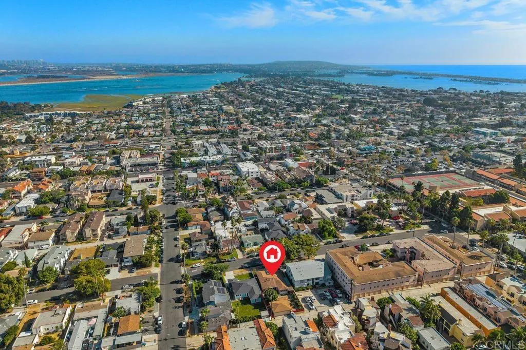 https://cdn.realtyfeed.com/cdn/127/307060017/f149e3d9babcd5063029306c85d2c8ee.webp