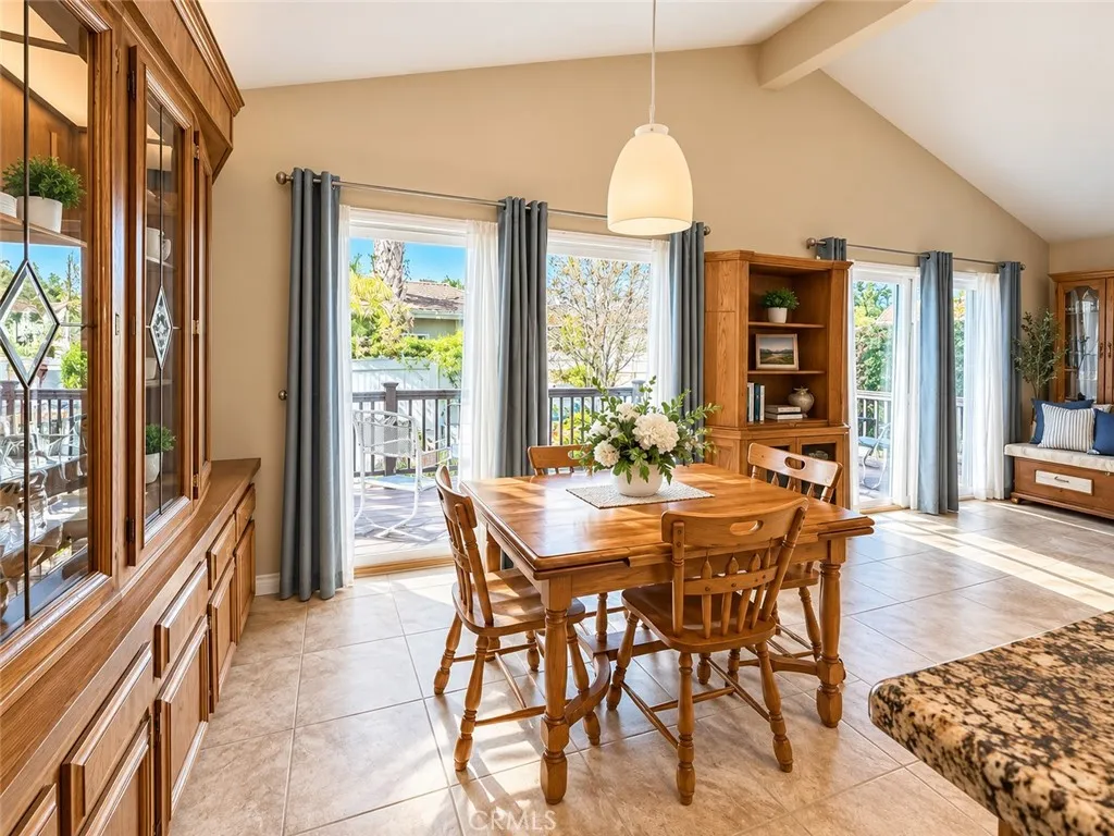 https://cdn.realtyfeed.com/cdn/127/307060058/2fb1405051e44c1b1b62d2a9c68cfccf.webp