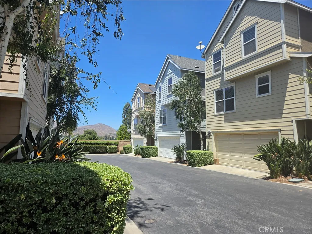 Riverside, CA 92503