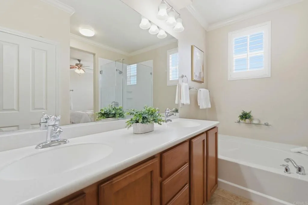 https://cdn.realtyfeed.com/cdn/127/307060152/1e751ac912abf434bc4ee9580565904f.webp