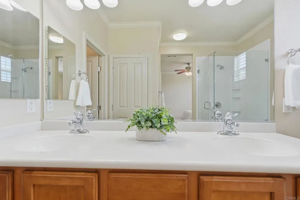 https://cdn.realtyfeed.com/cdn/127/307060152/2270dc4e2b68cb5e433c92f156a4e798.webp