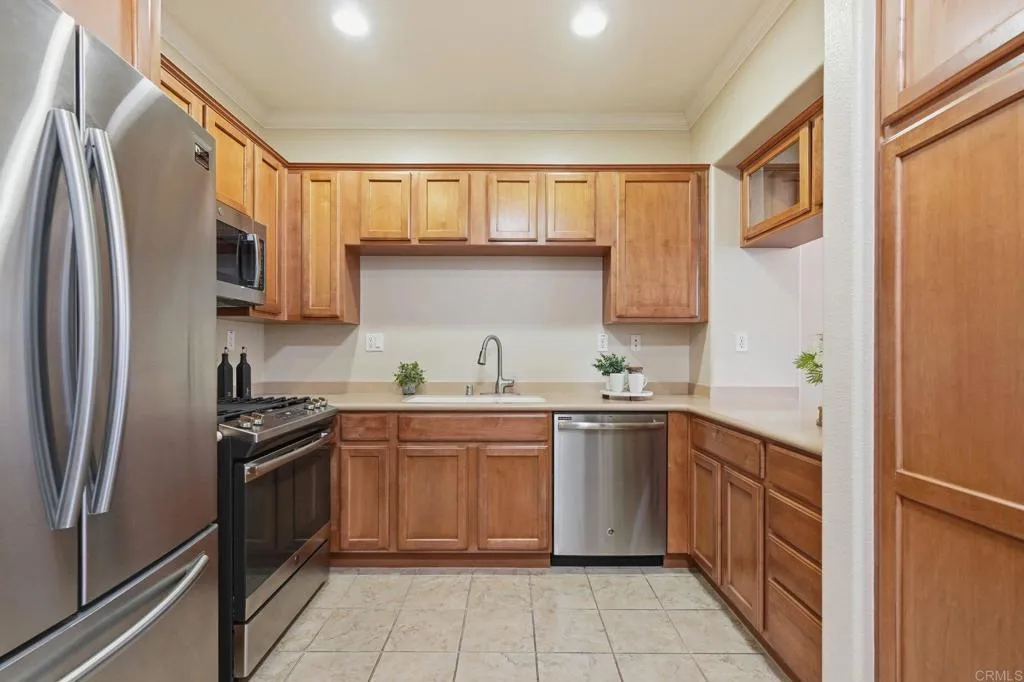 https://cdn.realtyfeed.com/cdn/127/307060152/cc3e0e6b12e34aeeb97fde545c0641fd.webp