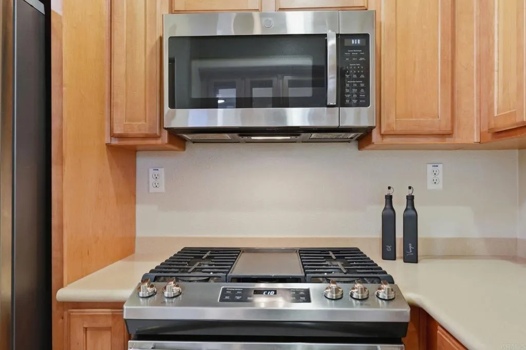 https://cdn.realtyfeed.com/cdn/127/307060152/cfee9660c182a1239898669fb76f70bb.webp