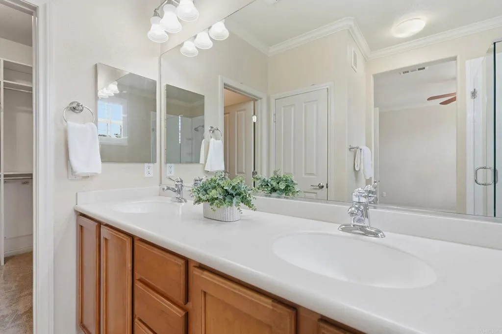 https://cdn.realtyfeed.com/cdn/127/307060152/e9f048ee6d9d8cc0f262893f36c6596c.webp