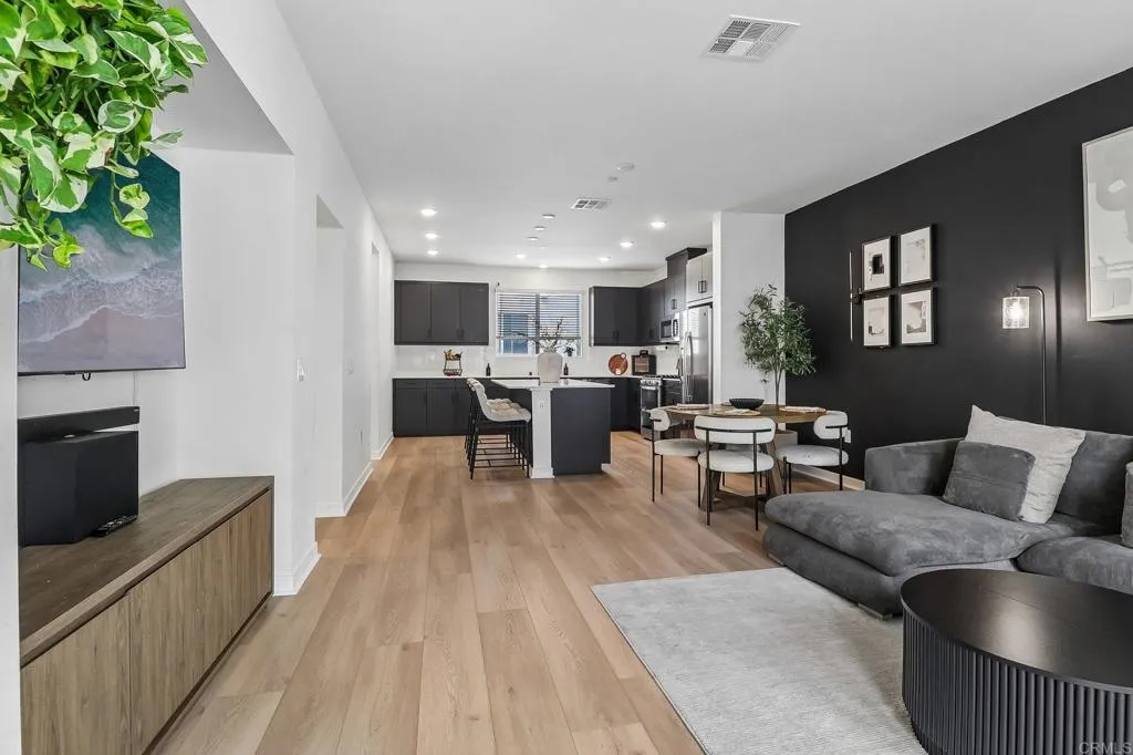 https://cdn.realtyfeed.com/cdn/127/307060155/bba028034b83a64031942eb6bdf3ba7c.webp