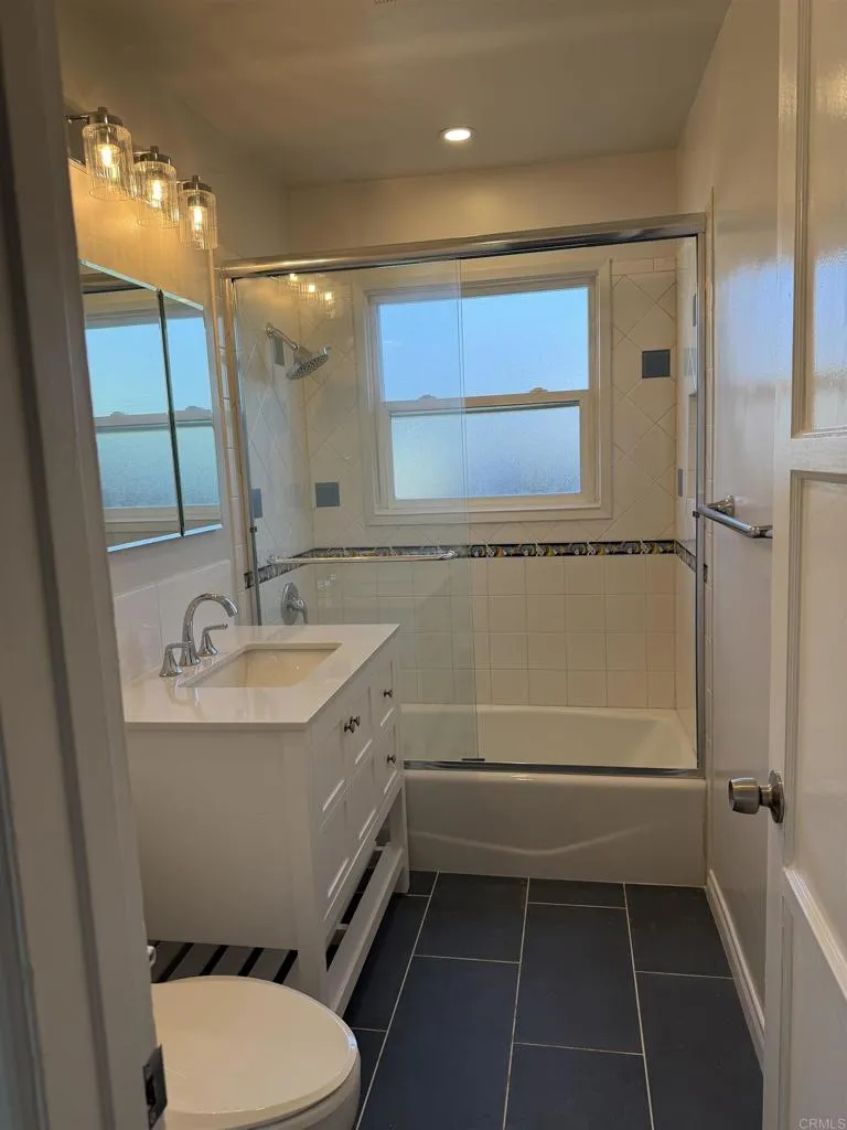 4879 Dixie Drive, San Diego, CA 92109 - Photo 5 of 7, San Diego, CA