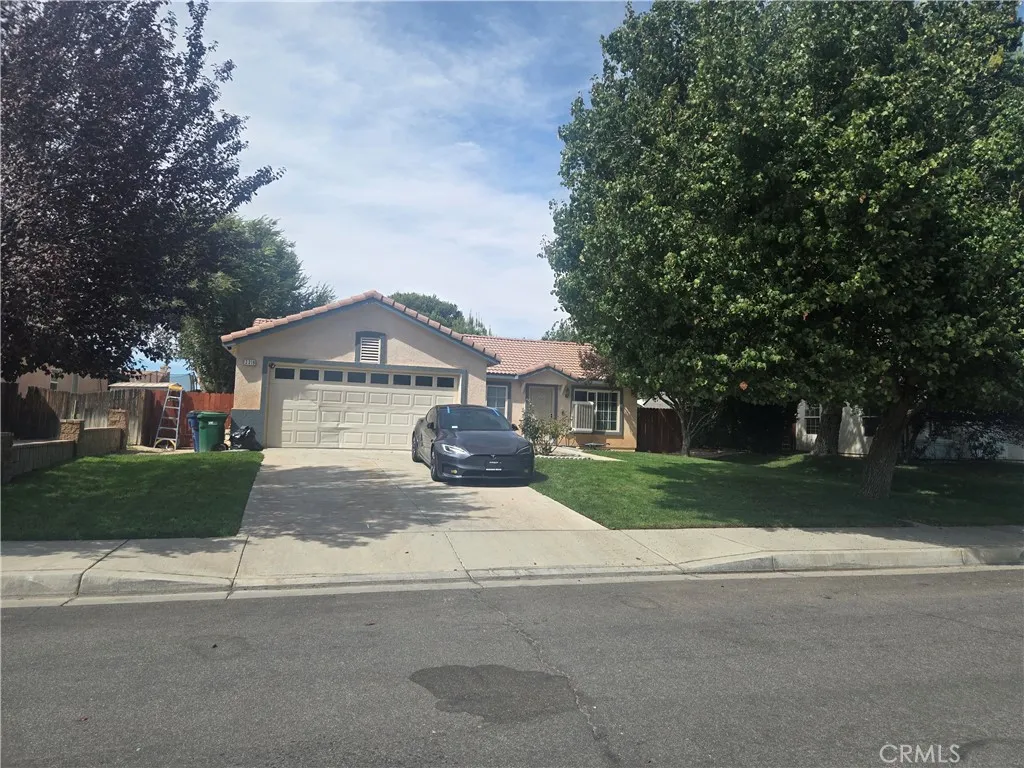 Lancaster, CA 93535