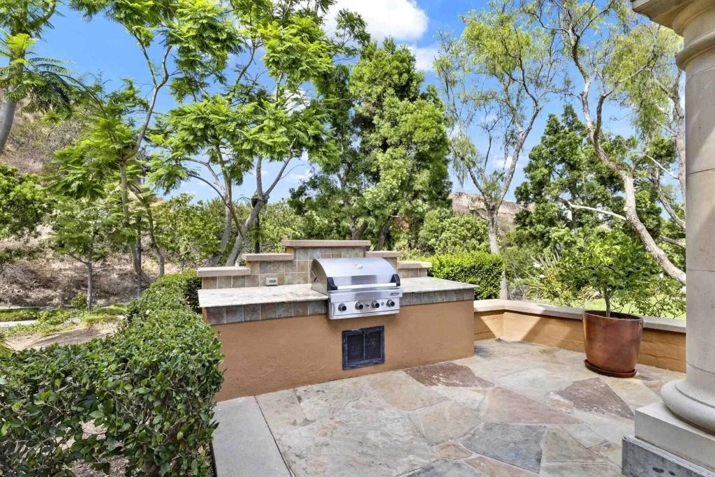 https://cdn.realtyfeed.com/cdn/127/307060264/429c75aeb09ad6feac397bc3d9330e13.webp