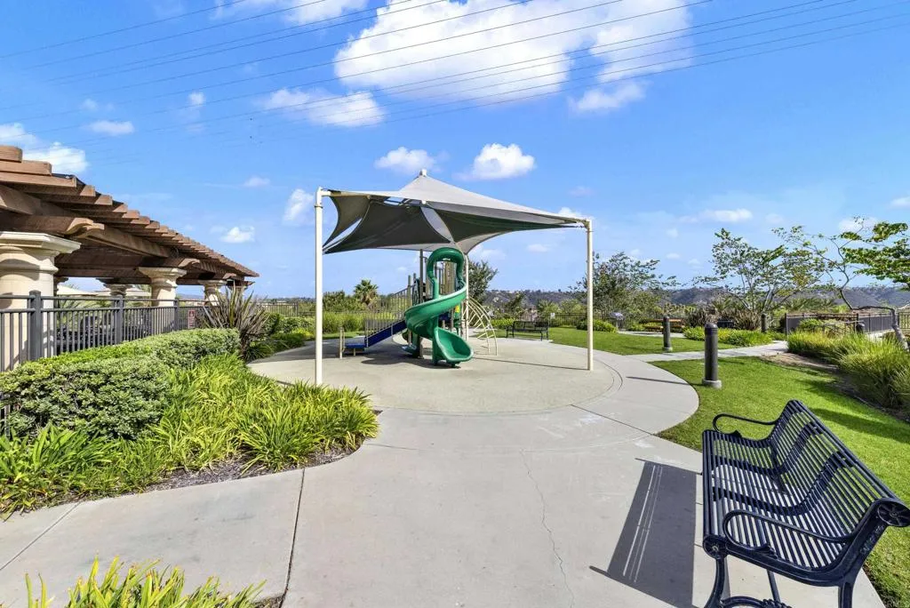https://cdn.realtyfeed.com/cdn/127/307060264/8dc9a9f6bb9c41a15c9c73e7aa892a16.webp
