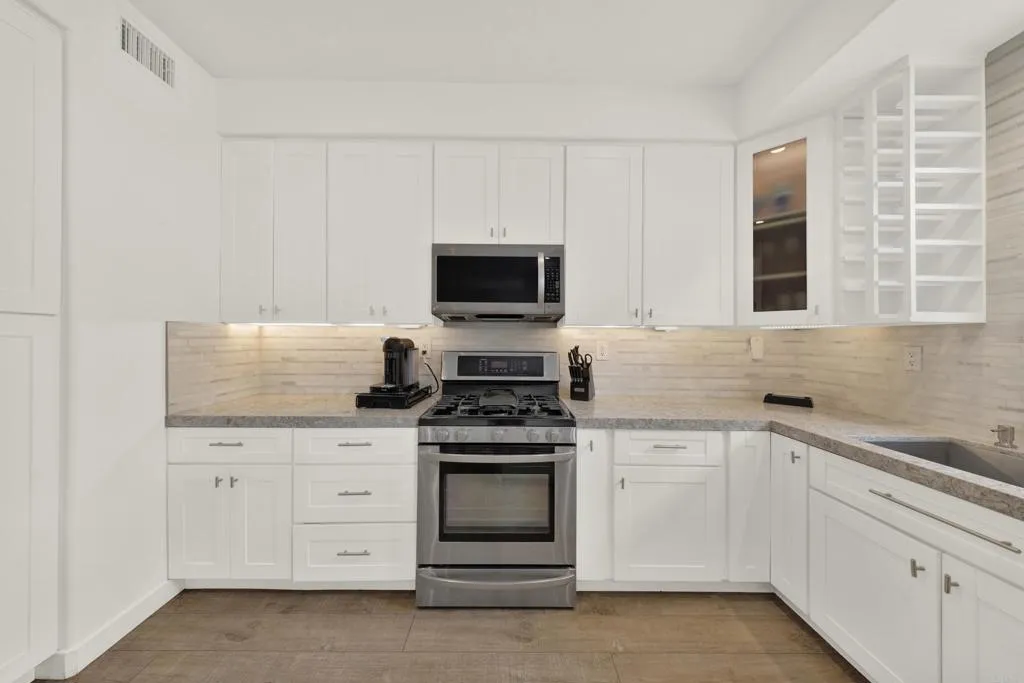 https://cdn.realtyfeed.com/cdn/127/307060264/c51dd1e8ae8341eaaeb6931e29a3a2b4.webp