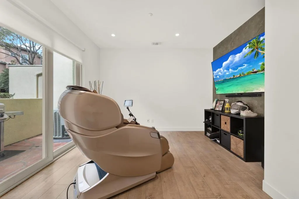 https://cdn.realtyfeed.com/cdn/127/307060264/ef6d1f1cd7b409d341ae6b412080dc18.webp