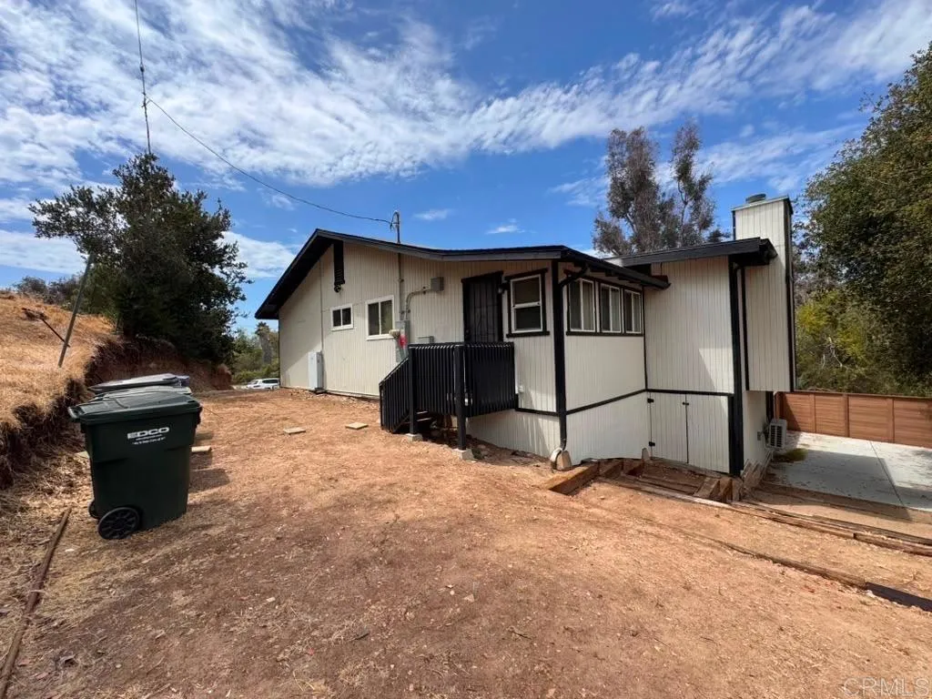 https://cdn.realtyfeed.com/cdn/127/307060271/031e76d6647f5ff4e229b336c97da191.webp
