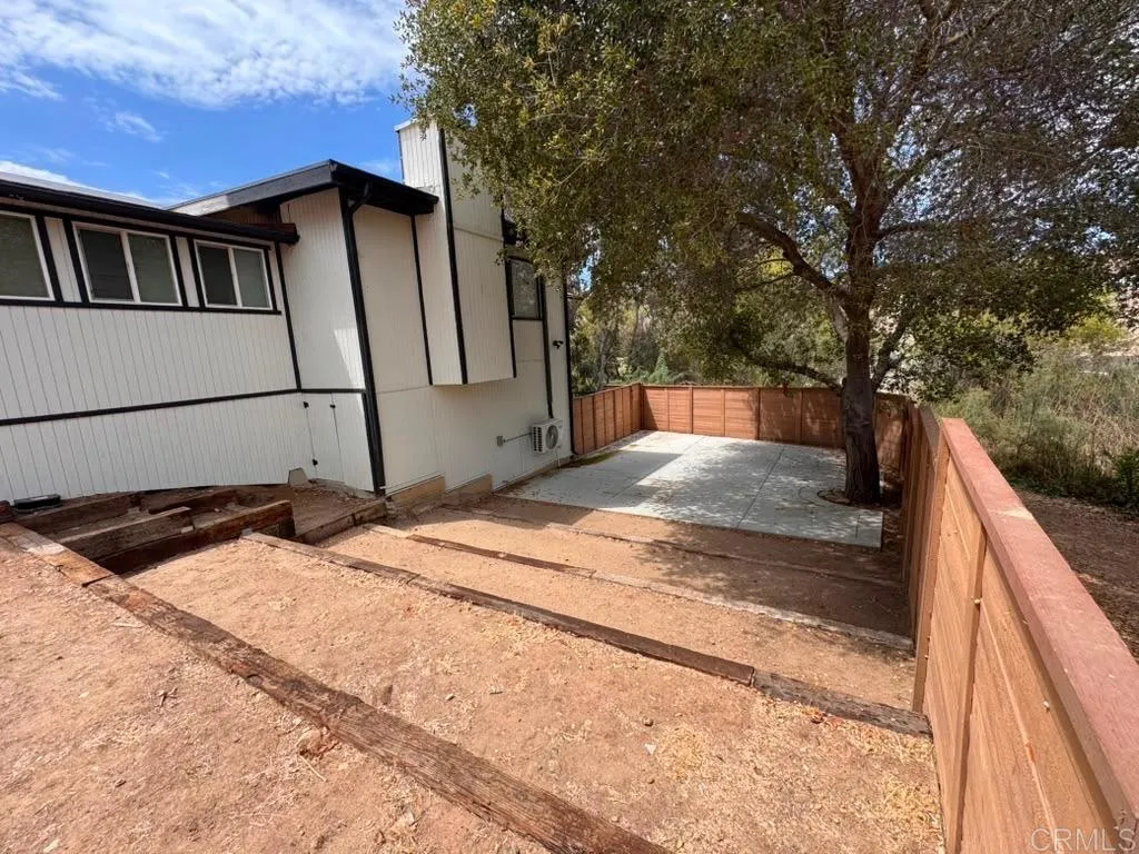 https://cdn.realtyfeed.com/cdn/127/307060271/655ebdad0b5103525e14e6bd362e28c1.webp