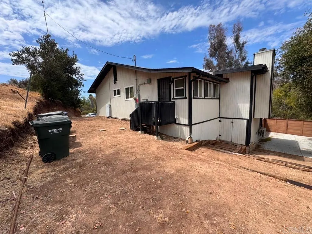 https://cdn.realtyfeed.com/cdn/127/307060271/b8ef822115bb1f2302aa256e84c32414.webp