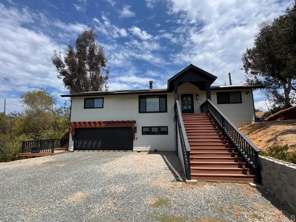 https://cdn.realtyfeed.com/cdn/127/307060271/ef856d9e0463a7e44be120aef8ff26f6.webp
