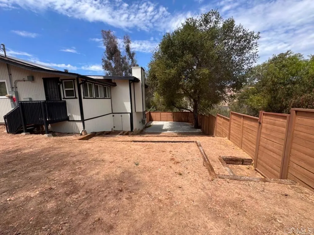 https://cdn.realtyfeed.com/cdn/127/307060271/f1e103b68ebdf50279dc3af0f462b040.webp