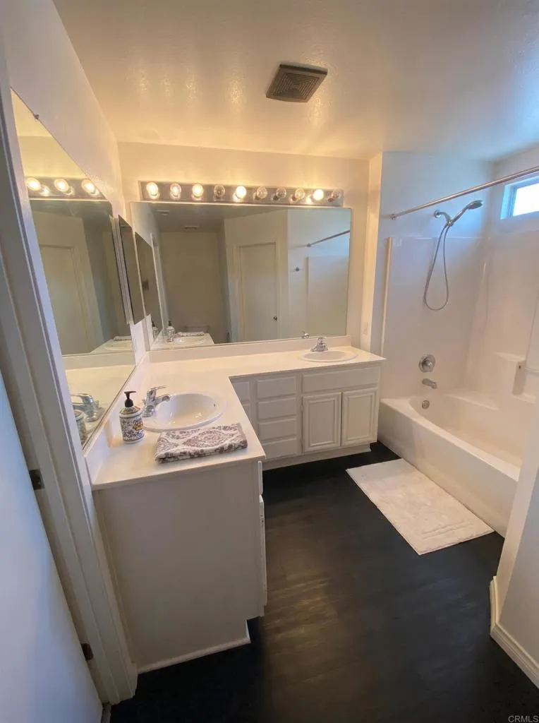 https://cdn.realtyfeed.com/cdn/127/307060286/9aff08391735fa3a9d958a414a8019cf.webp