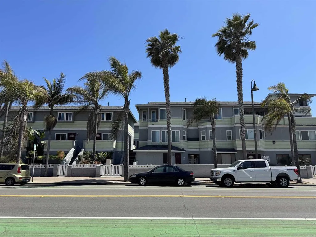 https://cdn.realtyfeed.com/cdn/127/307060287/d53ff11297c40cf27170e11cf4686730.webp