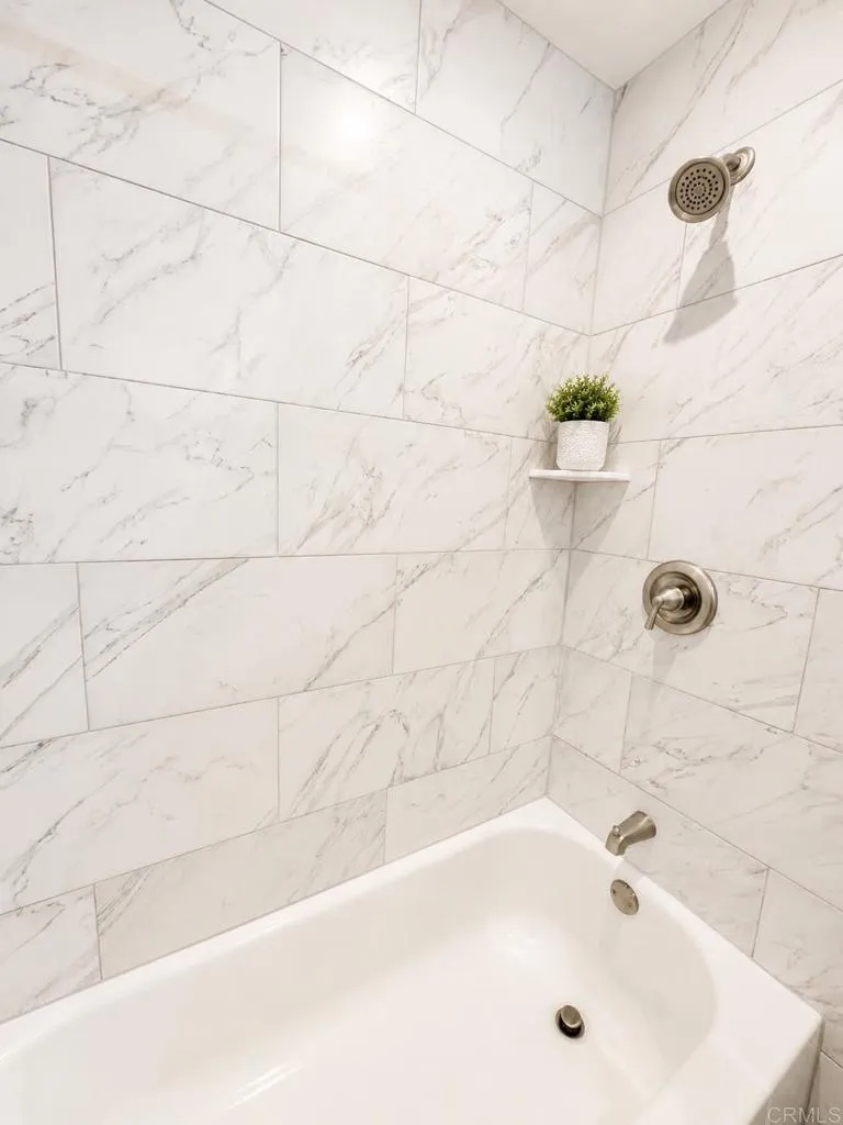 https://cdn.realtyfeed.com/cdn/127/307060287/f968a4b1b6c7c0a2032deafa61cb9a6b.webp