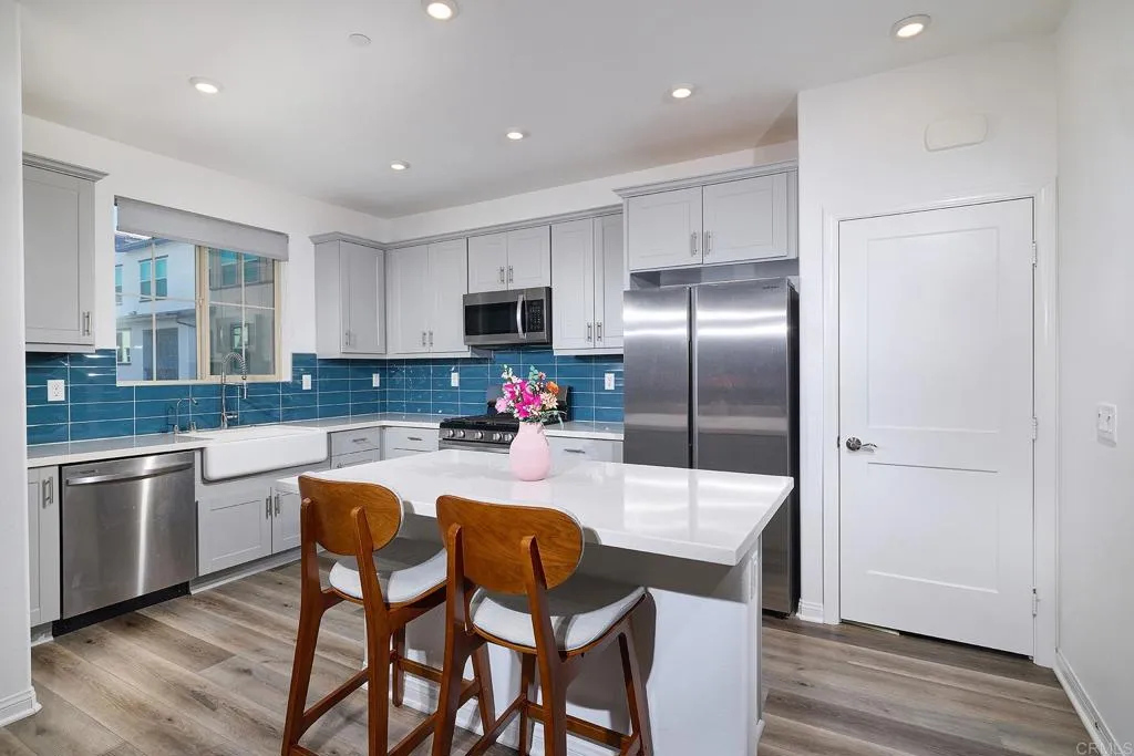 https://cdn.realtyfeed.com/cdn/127/307060403/2ebd67a44cc4b53d83126cfb25246046.webp