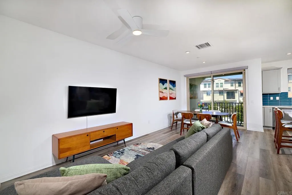 https://cdn.realtyfeed.com/cdn/127/307060403/6b45ccf0dd80e8f97aac9c00233c8c14.webp