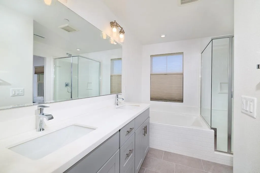 https://cdn.realtyfeed.com/cdn/127/307060403/78d887525c7341707b942fc58868f42b.webp
