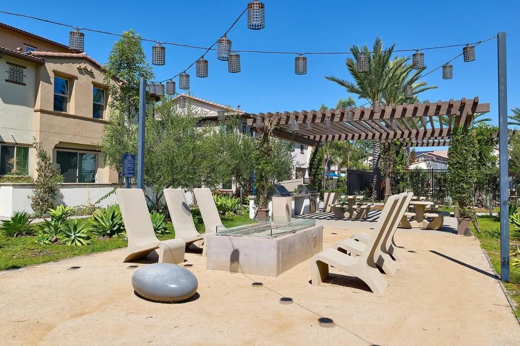 https://cdn.realtyfeed.com/cdn/127/307060403/9cda36b91f5a51290ec0e918e1dfc2e4.webp