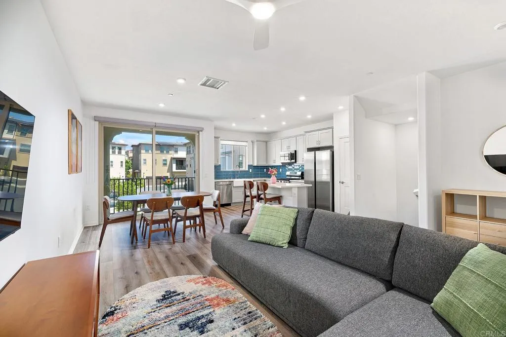 https://cdn.realtyfeed.com/cdn/127/307060403/b2232aee99721e9f688171f3370b5dba.webp