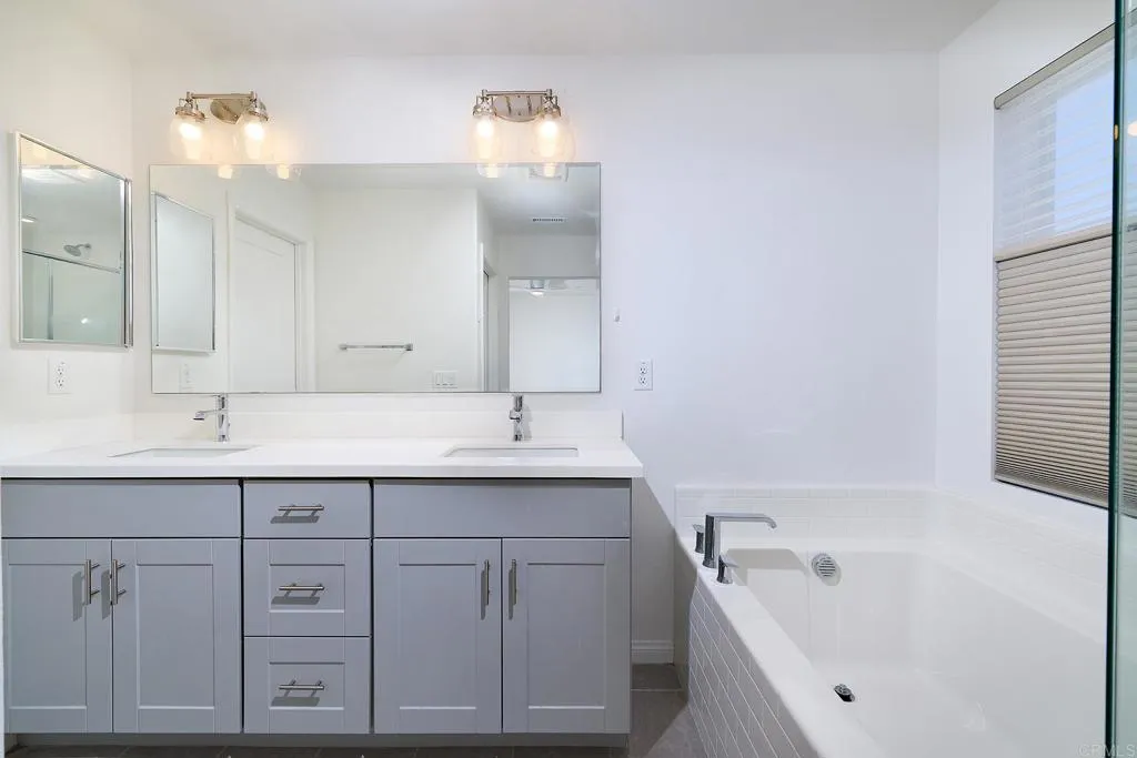 https://cdn.realtyfeed.com/cdn/127/307060403/ba96d6f231acf6ad3c9be35413a4a8a7.webp