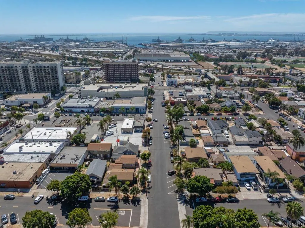https://cdn.realtyfeed.com/cdn/127/307060459/40b7f4f306aff2463fe722065df2f747.webp