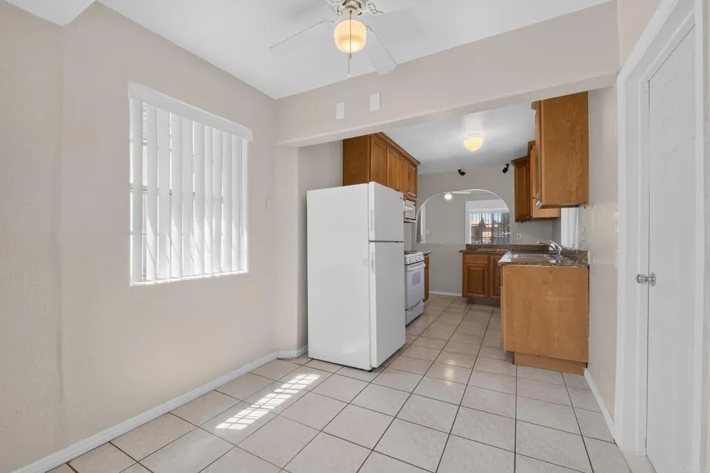https://cdn.realtyfeed.com/cdn/127/307060459/49e0b109d34e3f8b71912e415f788a01.webp