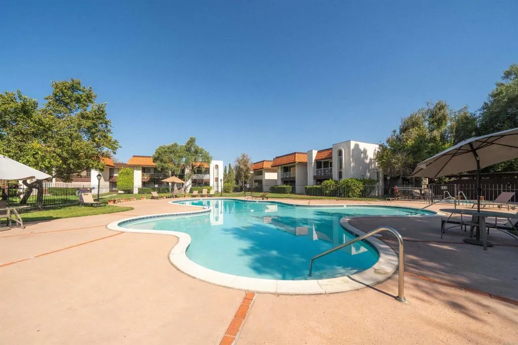 https://cdn.realtyfeed.com/cdn/127/307060472/1c5868ef996a8430ff99bc97978b06cd.webp