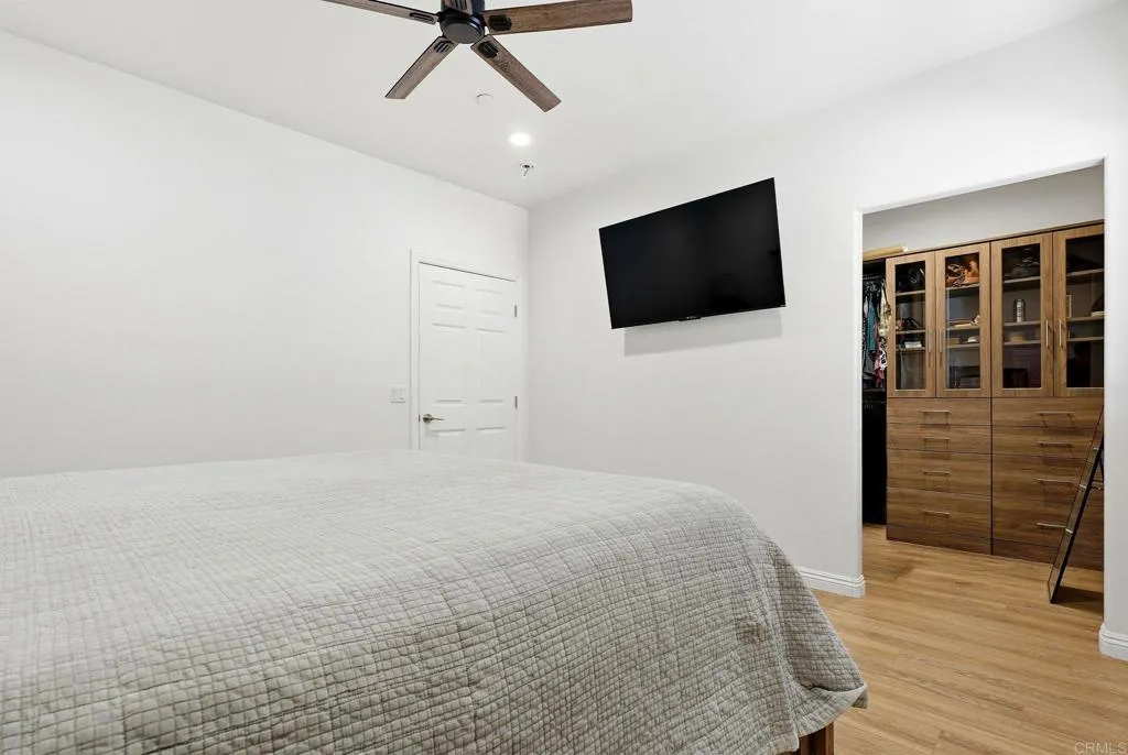 https://cdn.realtyfeed.com/cdn/127/307060481/1aadb01d203a2d5d29399e076804e062.webp