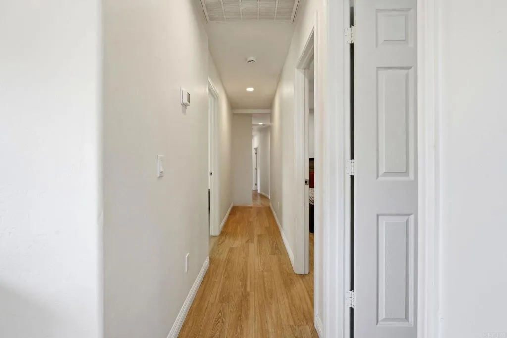 https://cdn.realtyfeed.com/cdn/127/307060481/cf64605e233489f9fe4b4ca494128d0e.webp