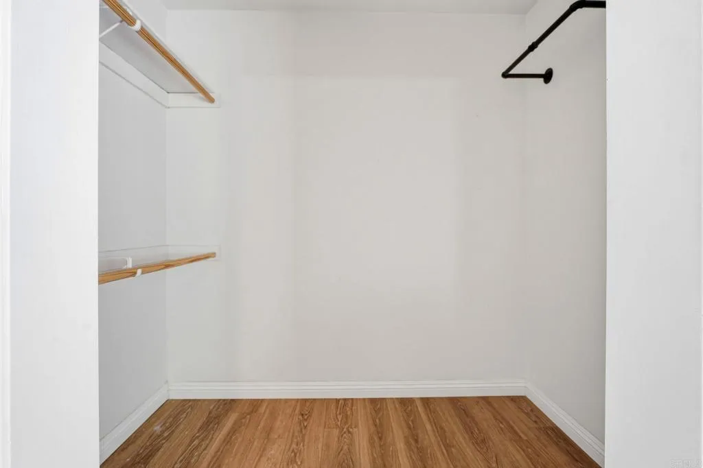 https://cdn.realtyfeed.com/cdn/127/307060481/ff39840e3cc9c7d454a4c2f65ced180a.webp