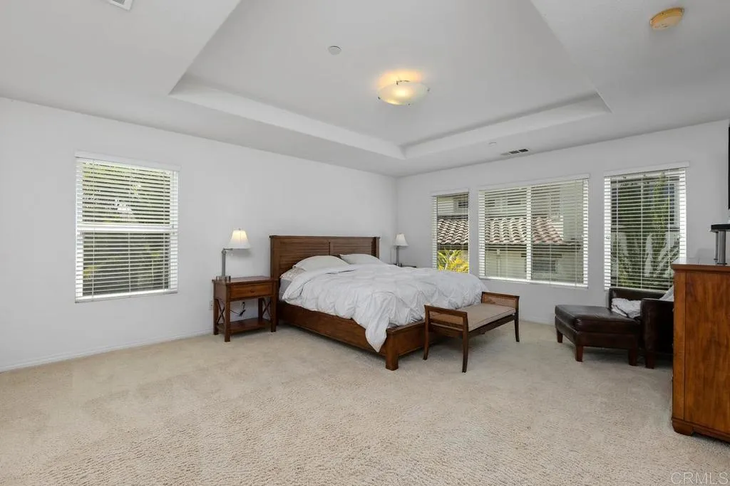 https://cdn.realtyfeed.com/cdn/127/307060591/521e5ce05a619ecd1adac670d139a9a8.webp